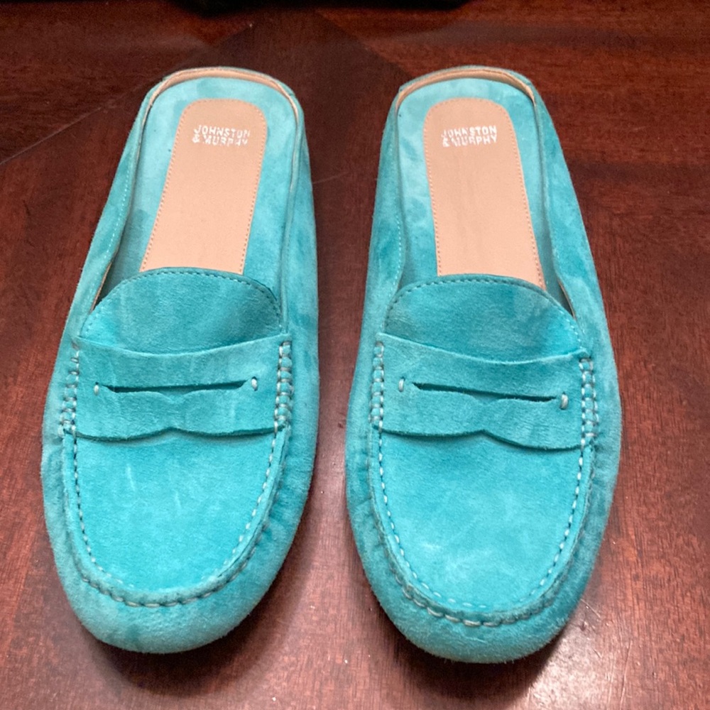 Johnston & Murphy’s Suede mule